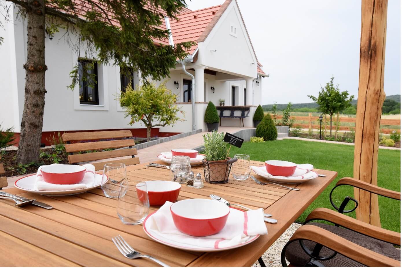 Káli Panoráma Resort | Káli-medencéről